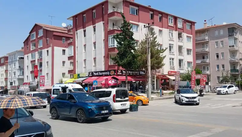 Taksi ile Otomobil Çarpıştı: Kaza Anı ve Sonrası Tüm Ayrıntılar
