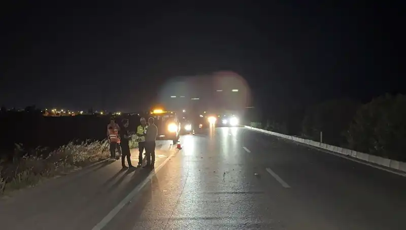 Adana'da Üç Araçlık Zincirleme Trafik Kazası: Olay Anları ve Sonrasındaki Gelişmeler