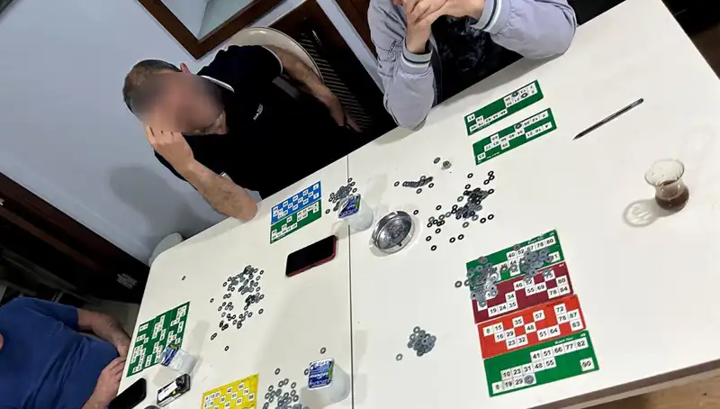 TikTok'ta Canlı Yayında Şok Edici Polis Baskını: 22 Kişi Suçüstü Yakalandı