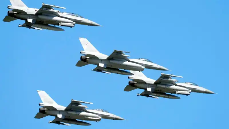 ABD, Ukraynalı Pilotları Eğitmek İçin 310 Milyon Dolar Ayırdı
