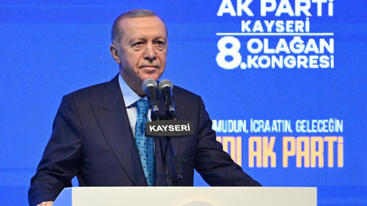 Cumhurbaşkanı Erdoğan, YPG'nin çöpe atılması için adımlar atılacağını açıkladı