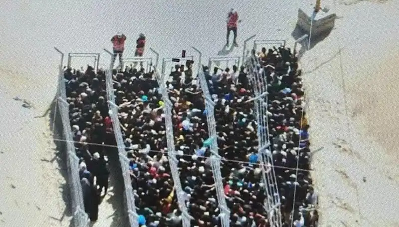 Gazze'de Yaşananlar: Nazi Kamplarına Benzetilen Çarpıcı Görüntüler