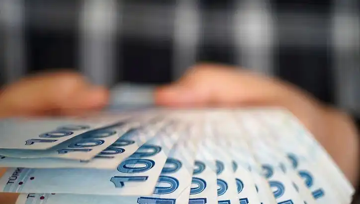 Emekli Promosyon Kampanyaları 2025: Bankalar Sunuyor, Siz Hangi İmkanları Kaçırıyorsunuz?