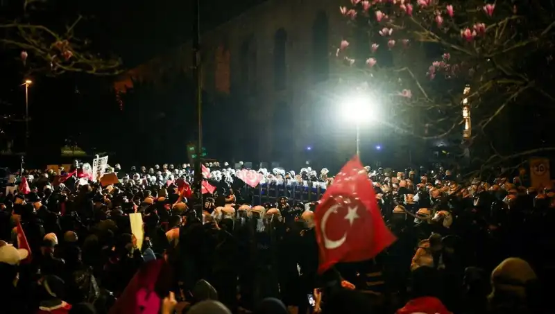 Gazetecilere Yönelik Tutuklamalar Sonrası Tünel Avukatları Tahliye İstedi