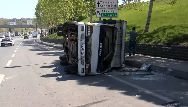 Küçükçekmece D-100 Karayolu’nda Trafik Kazası: Korkutan Anlar ve Detaylar