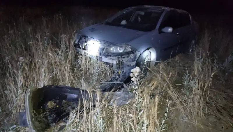 Burdur’da Korkunç Kaza: Otomobil Tarlaya Uçtu, İki Kişi Yaralandı!