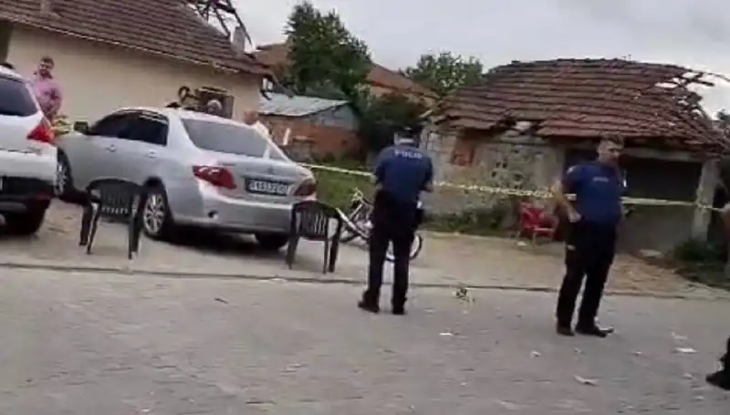 Korkunç cinayet: Katil tuvalette yakalandı, detaylar şokta!