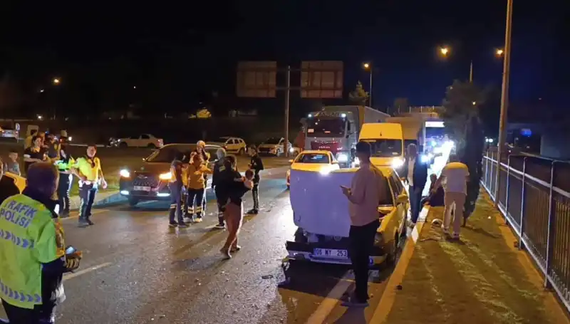 Otoyolda Tehlikeli Geri Dönüş: İki Çocuk ve İki Yetişkin Yaralı!