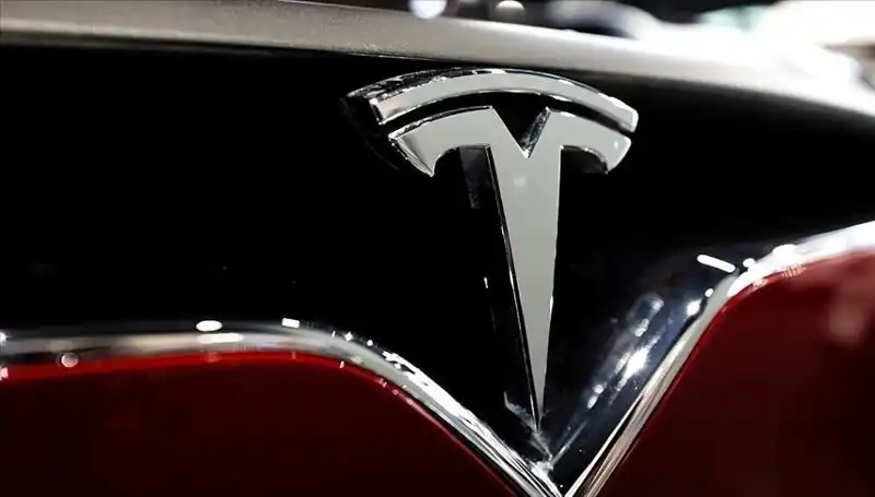 Tesla’da FSD Beklemesi: Ucuz Model Tartışması ve HW3 Sahiplerinin Endişeleri