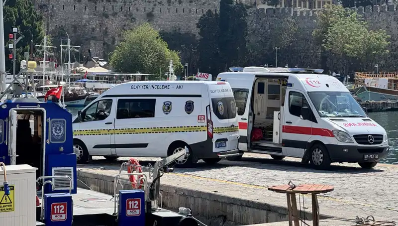 Antalya'da Denizde Bulunan Erkek Cesedi, Gizemli Olaylar Silsilesini Başlattı