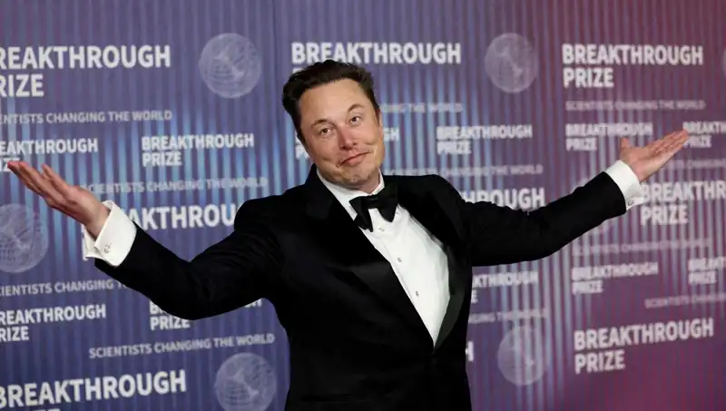 Elon Musk, X'in Yeni Mesajlaşma Uygulamasını Tanıttı: Flört Sitesine Mi Evleniyor?