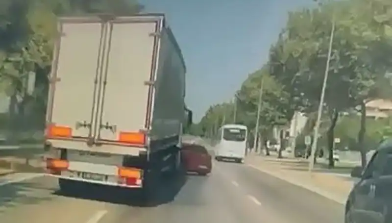 Bursa’da Kör Nokta Kazası: Hayatını Kaybedenlerin Hikayesi