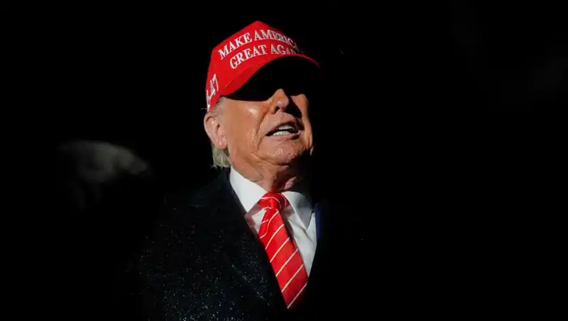 Yüksek Mahkeme'den Trump'a Kritik Göçmenlik Yetkisi
