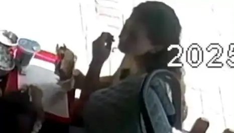 Kadın Saçını Koparıp Tostunun İçine Koydu! Şok Eden Gerekçe