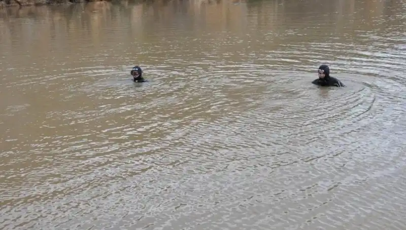 Sulama Kanalında Kaybolan İki Kişinin Denizi Bekleyen Zorlu Mücadelesi