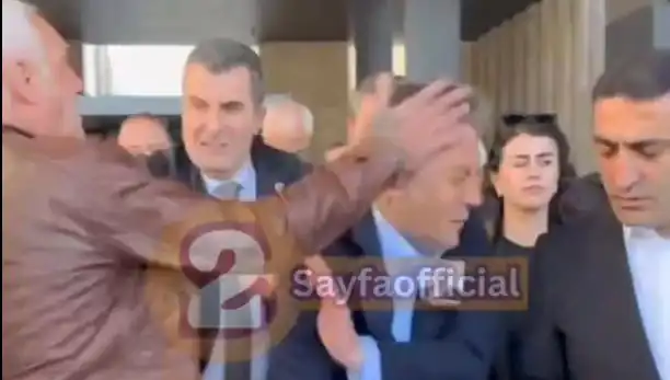 Özgür Özel’e AKM Çıkışında Aniden Saldırı! Detaylar Neler?