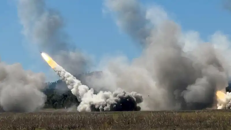 Avustralya'nın Askeri Gücü: HIMARS ile Tarihi Tatbikat Gerçekleşti