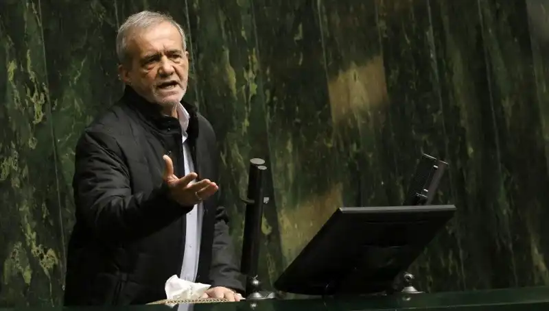 Lüks Gezi Tartışmaları: İran Cumhurbaşkanı Yardımcısı Görevden Alındı!